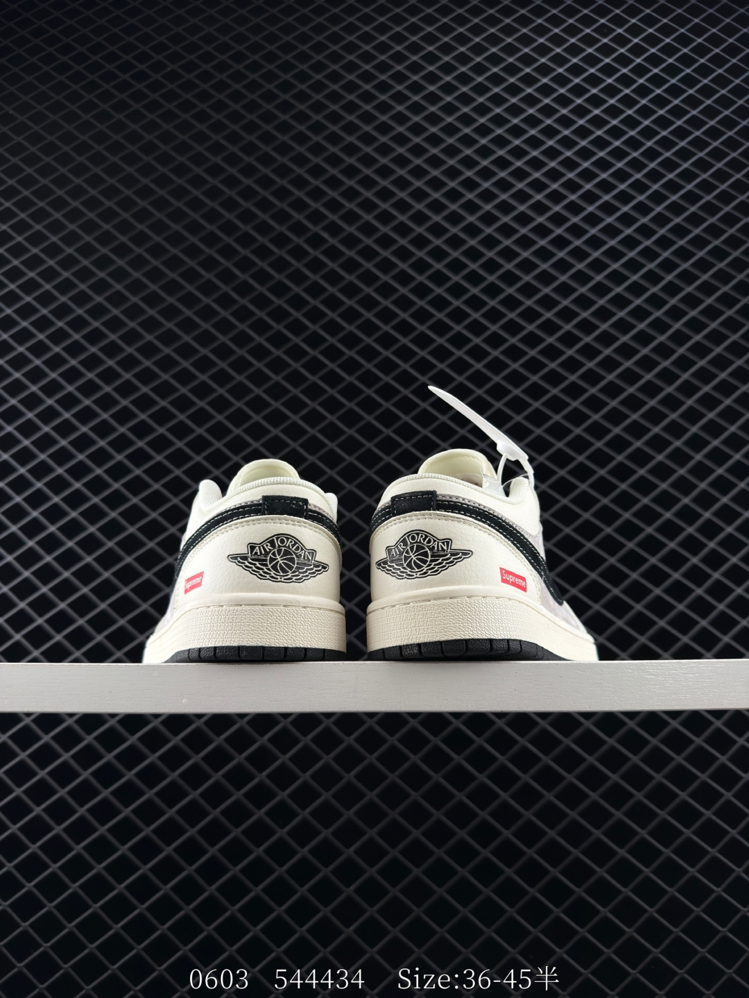 Air Jordan 1 Low GS”Light Smoke Grey/Black“